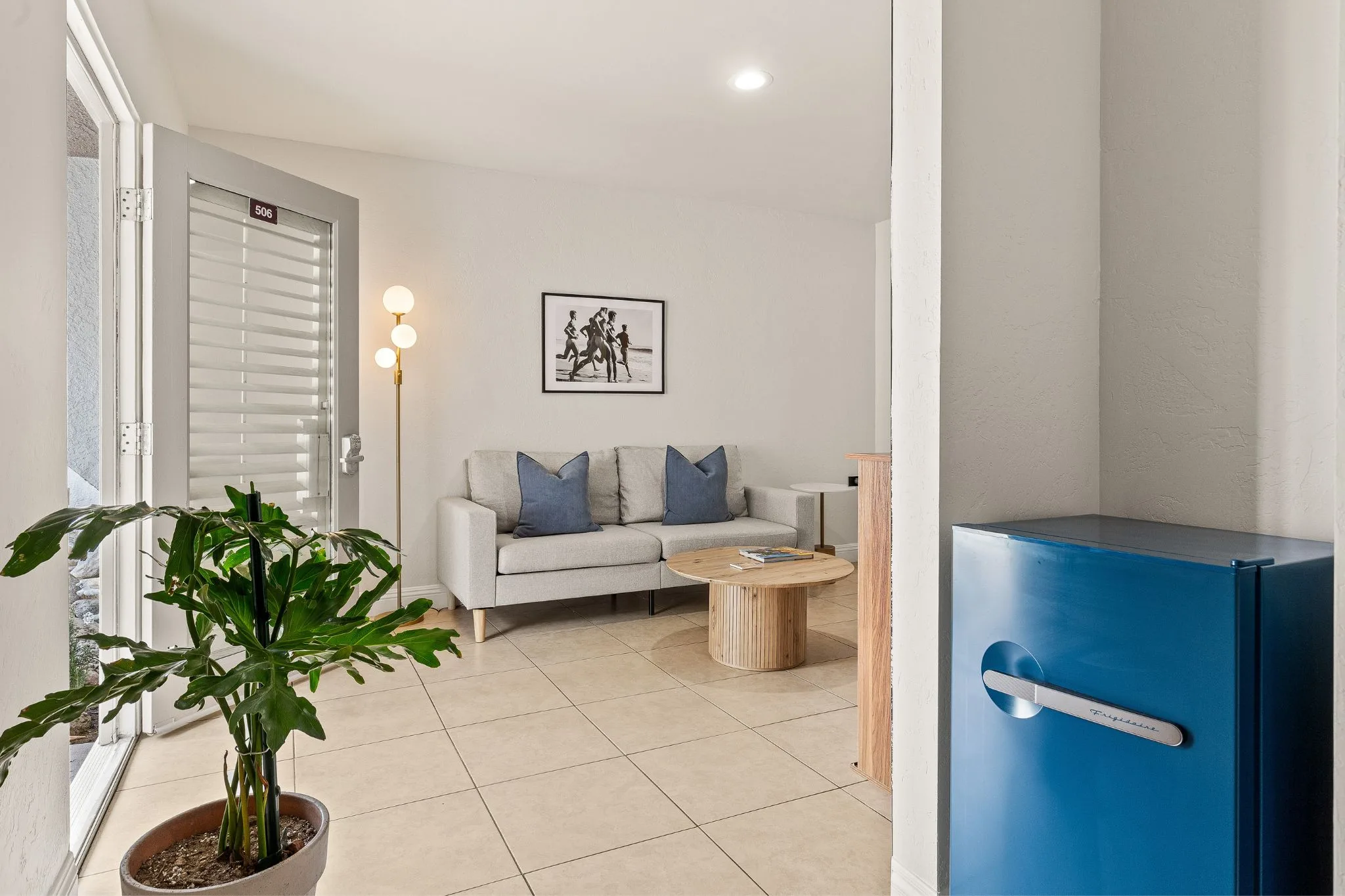 Deluxe Premium King Room Seating Area with Mini fridge - Casa Oliver Hotel & Resort