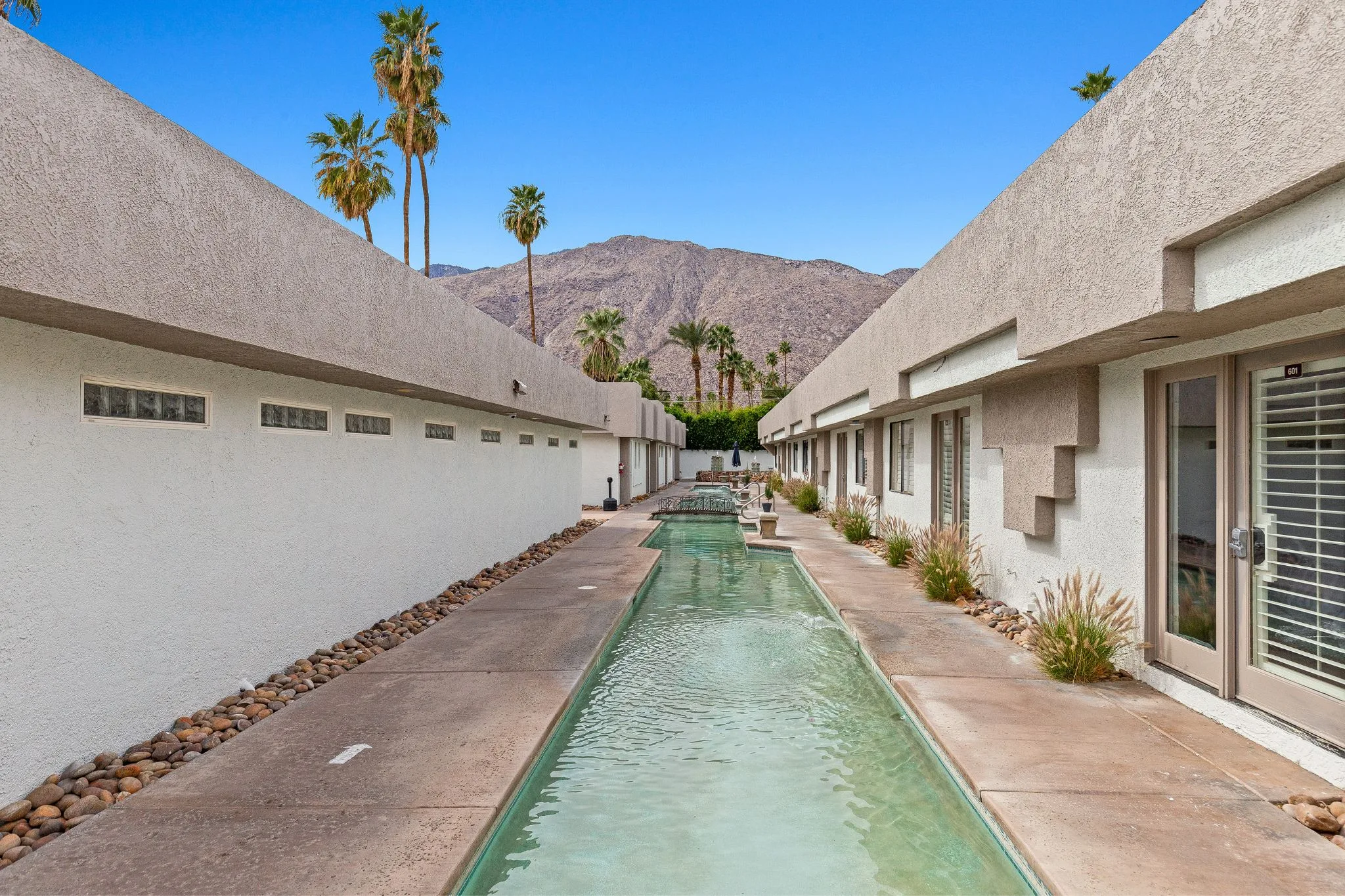 Venetian-Style Reflecting Pool with Stunning Mountain Views - Casa Oliver Hotel & Resort
