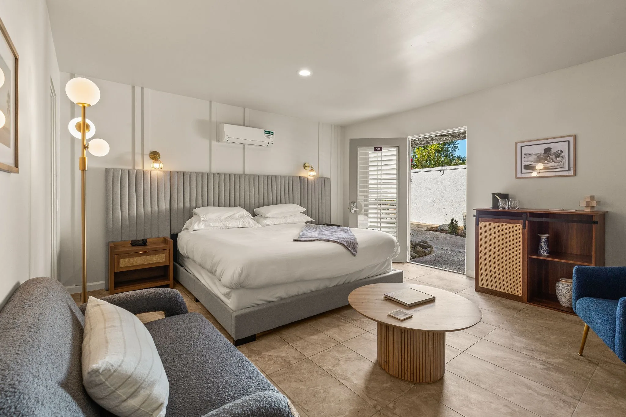 Deluxe King Room with Garden View, Seating Area, AC - Casa Oliver Hotel & Resort